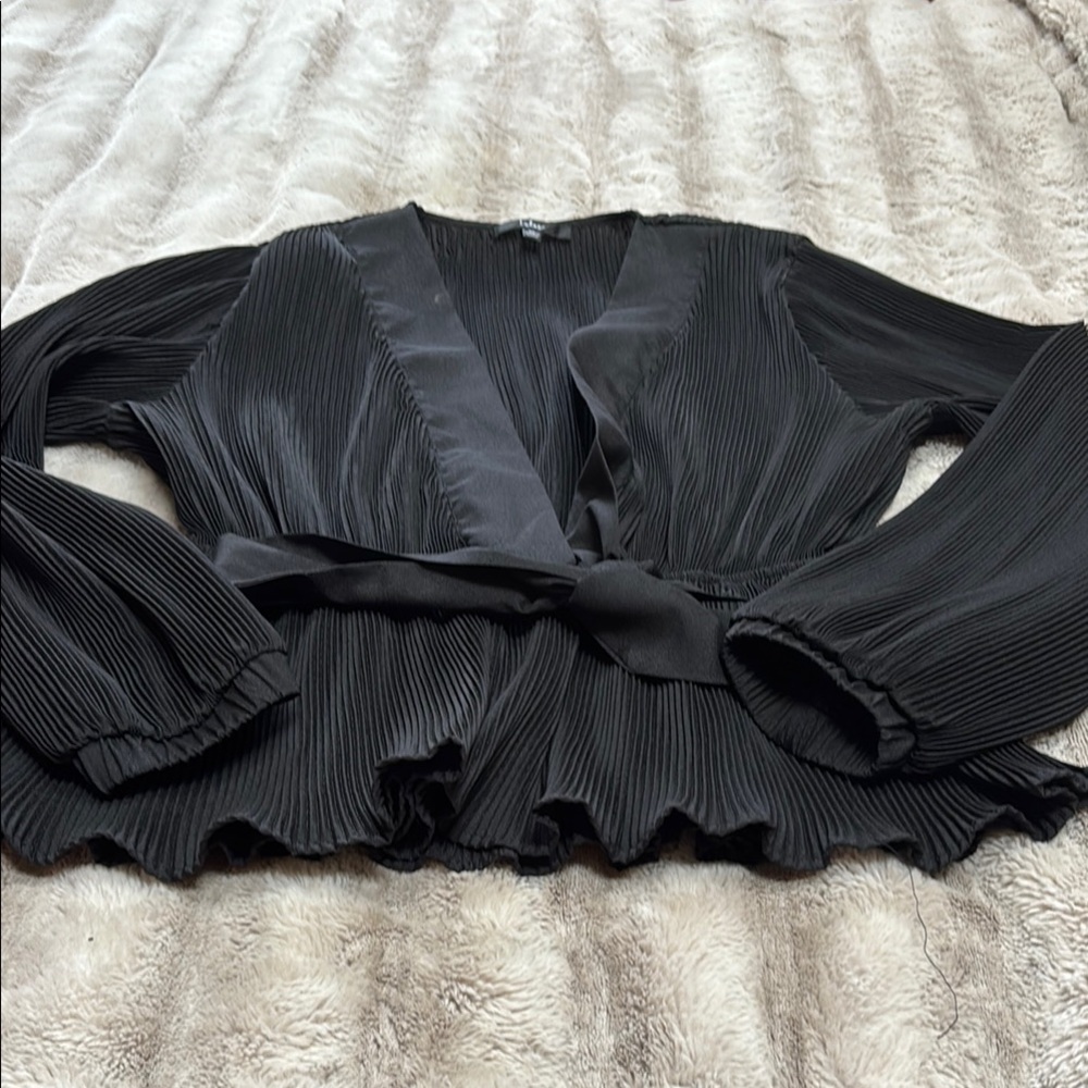 Elegant Black Pleated Women's Top